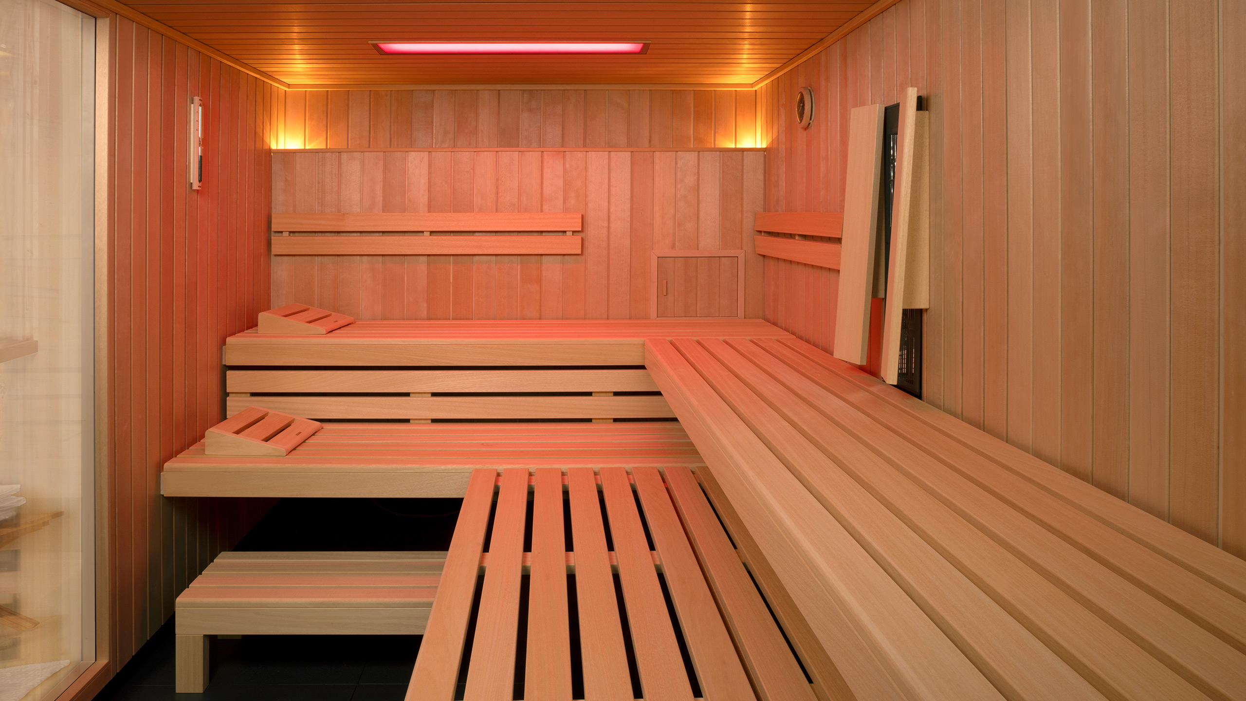 Sauna Baleo mit Beleuchtung